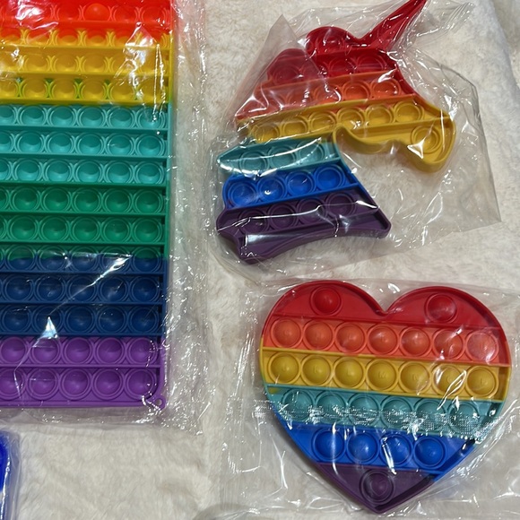 Pop fidget toys lot of 6 new in bag anti stress anxiety stocking stuffers - Picture 5 of 6